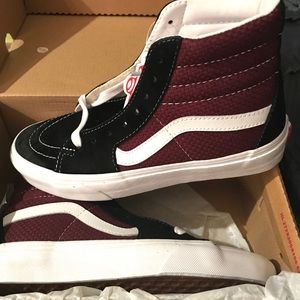 New Vans SK8-Hi sneaker in black/port royals